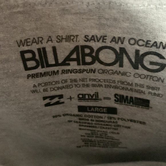 Billabong T-Shirt - Picture 3 of 3